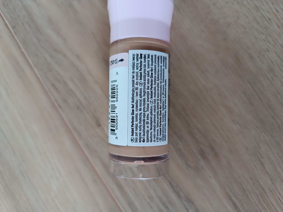 Maybelline multifunkcyjny podkład 4w1