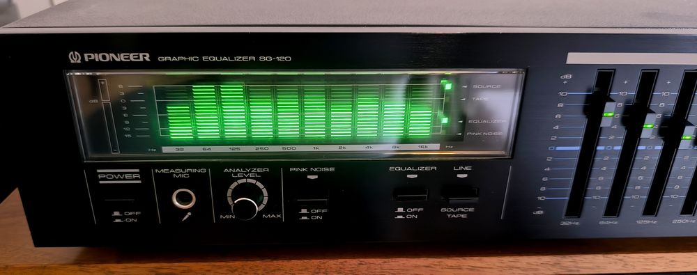 Pioneer SG-120 korektor graficzny.
