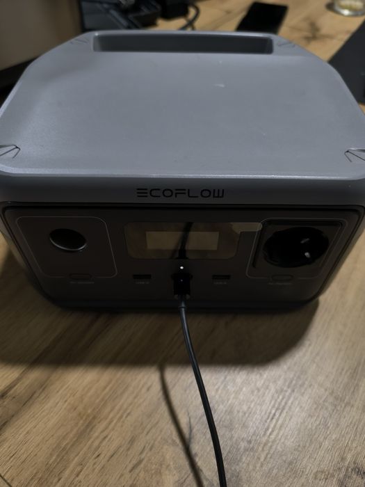 ecoflow river 2 зарядна станція 300w