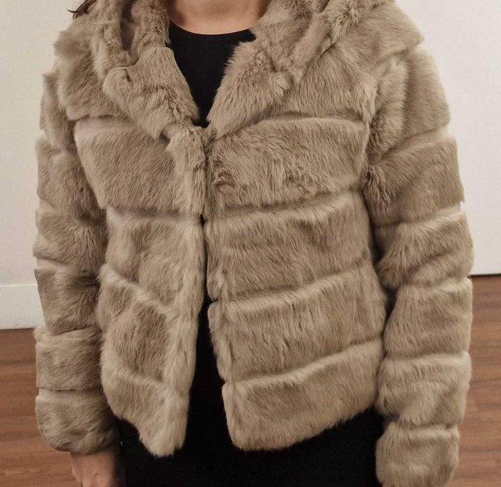 Casaco Betta Corradi em pelo natural