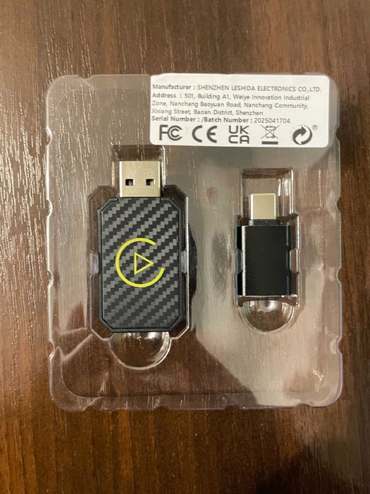 Бездротовий CarPlay & Andorid Auto