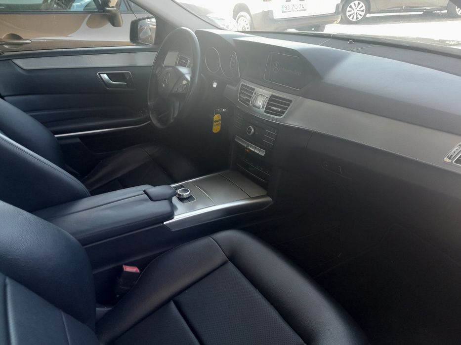 Mercedes-Benz E 200 D