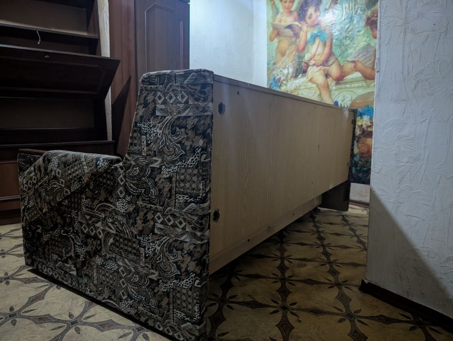 Диван розсувний. БВ безкоштовно