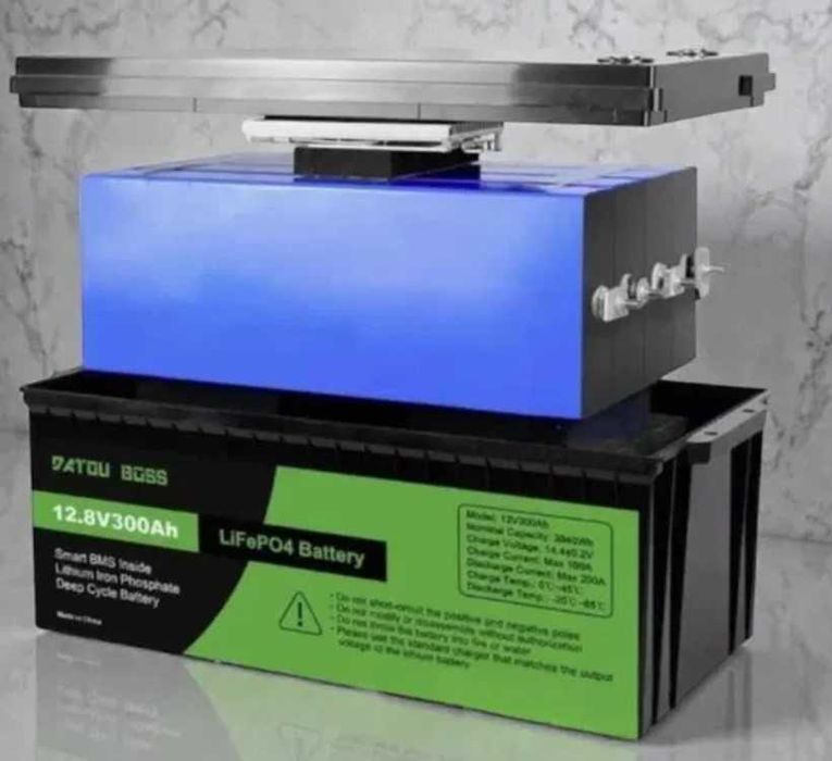 Аккумулятор літій-залізо-фосфатний DATOU BOSS LiFePO4 12.8В 300Ah BMS