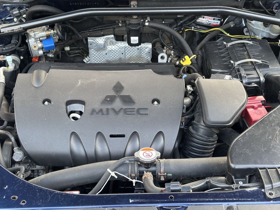 Продам Mitsubishi Outlander XL
