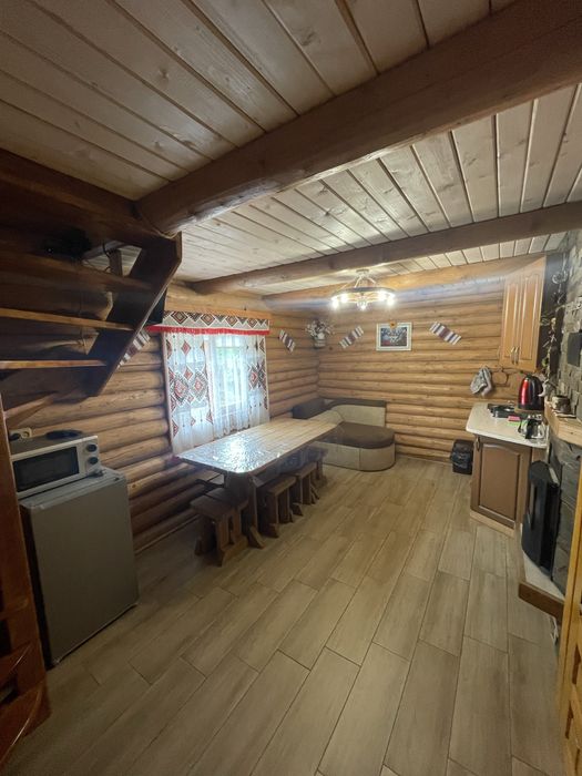 Відпочинок в Карпатах "ВИСОКИЙ БЕРЕГ "будинок, Чан,басейн,баня.