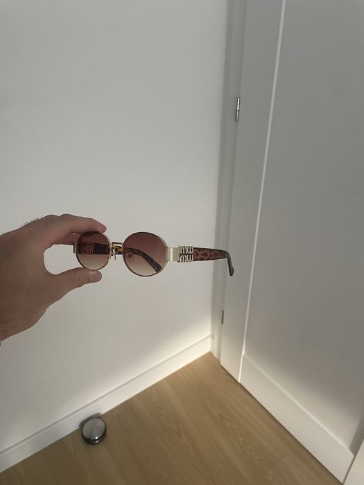 Okulary przeciwsloneczne MiuMiu