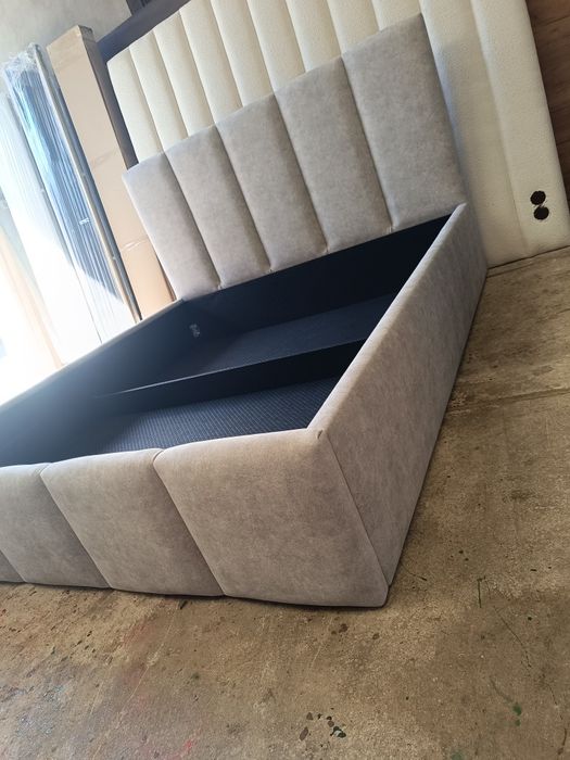 Łóżko tapicerowane panele stelaż pojemnik na wymiar od producenta