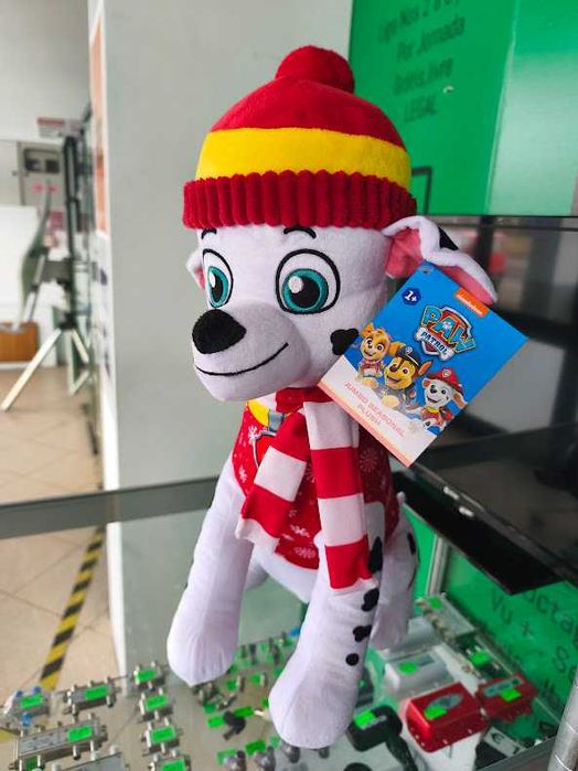 Peluche Patrulha Pata Marshall de Inverno 45cm sentado