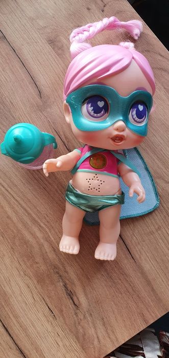 Lalka super bobas butelka wydaje dźwięk