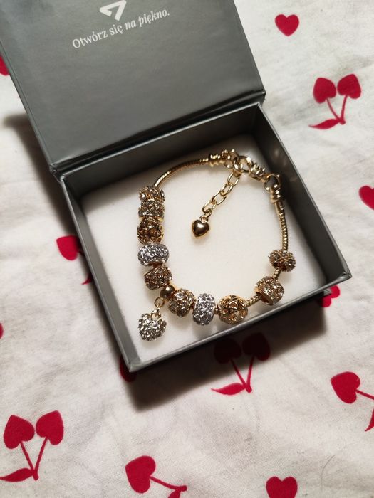 Bransoletka złota charms