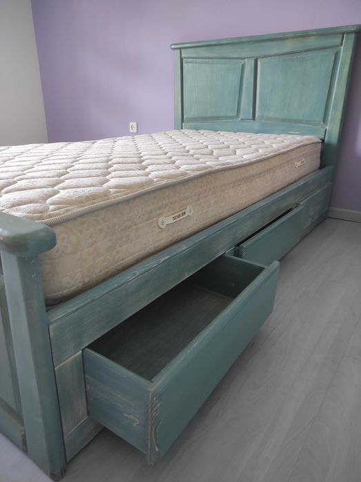 Cama de criança. Quarto completo de criança barato