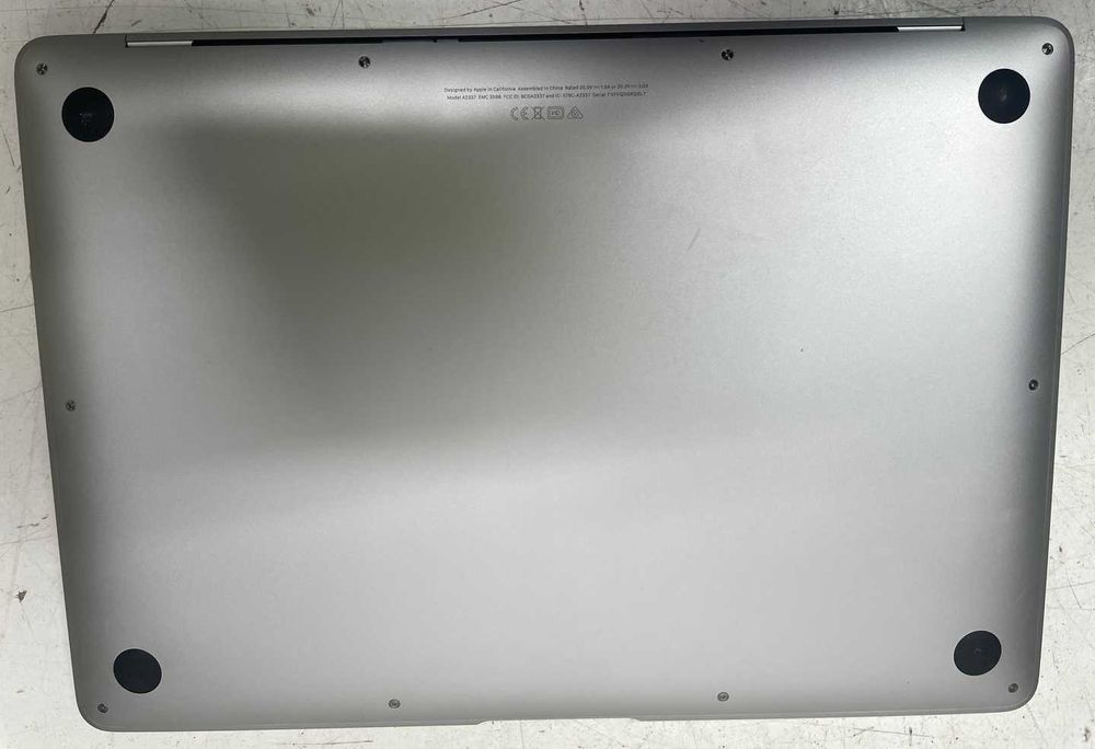 Apple MacBook Air 2020 A2337 M1 MGN93LL на запчасти