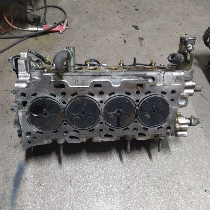 ГБЦ головка блока циліндрів Toyota Avensis T25 RAV4 2.2 DIESEL.