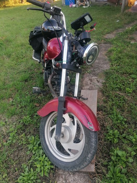 Продаю мотоцикл круізер