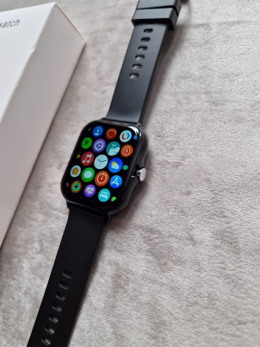 Smartwatch czarny komplet dwa paski jest nowy