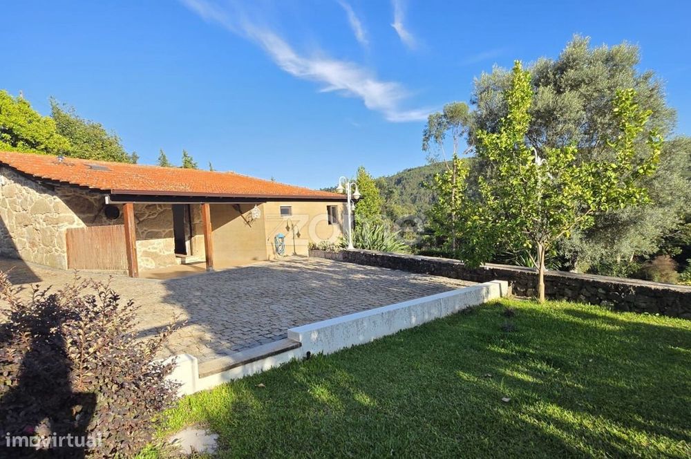 Moradia T3 com Piscina em Nevogilde, Vila Verde