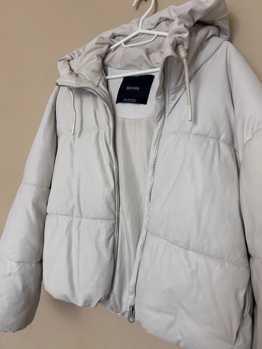 Куртка жіноча.