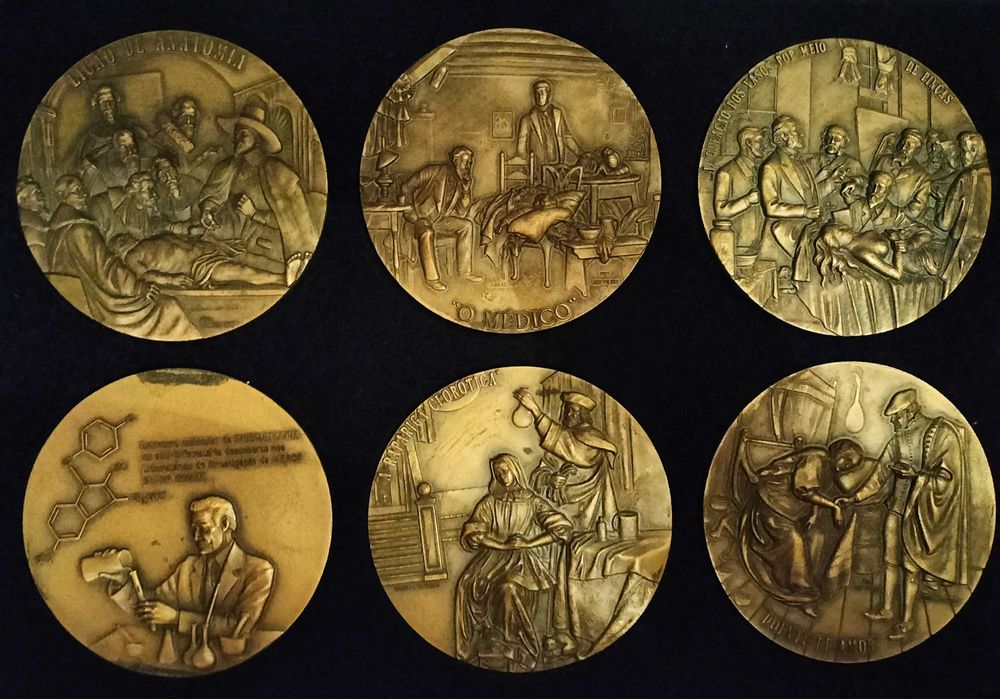 Coleção de 6 Medalhas “Quadros Célebres de Medicina"