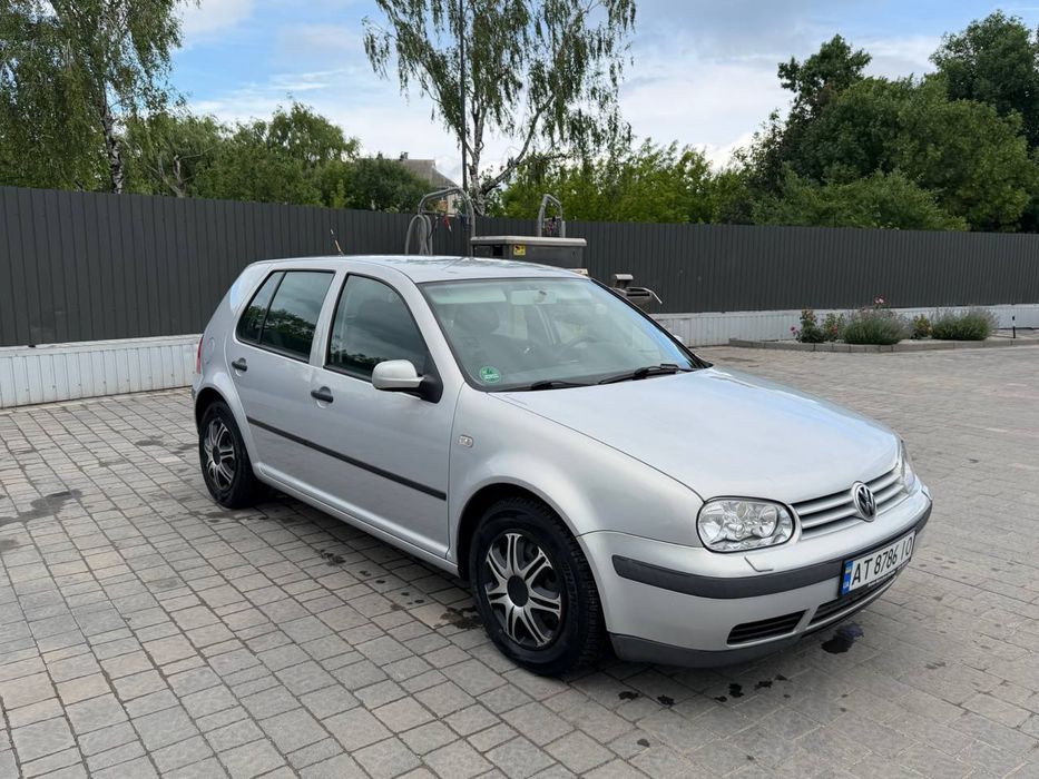Volkswagen Golf 4 1.6 8 кл. Автомат
