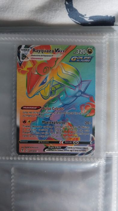 Rayquaza colorido emótimo estado (carta muito rara)