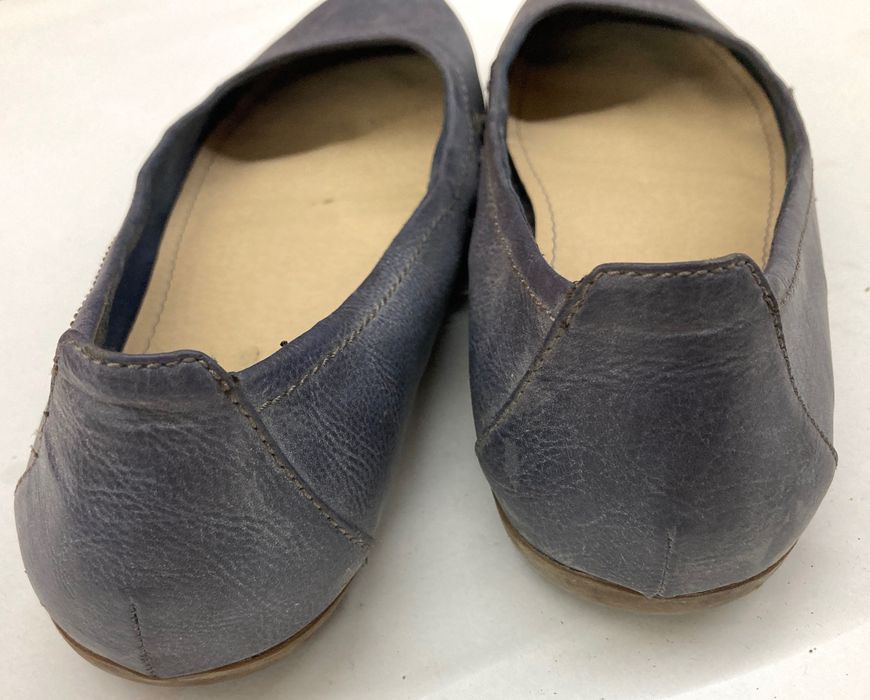 Baleriny Tamaris niebieskie klasyczne skóra rozmiar 42