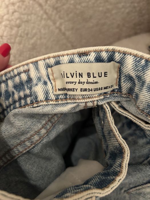 джинси світлого відтінку