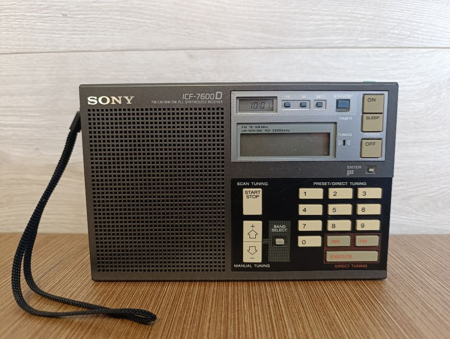 SONY ICF-7600D..
