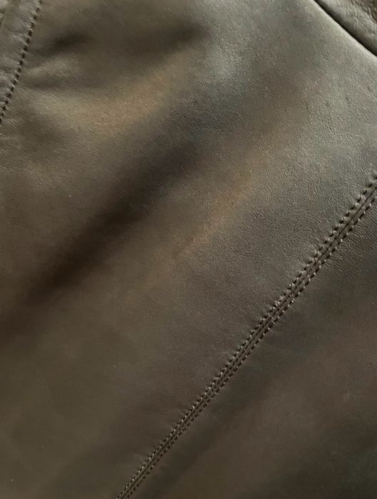 Casaco pele preto Massimo Dutti.