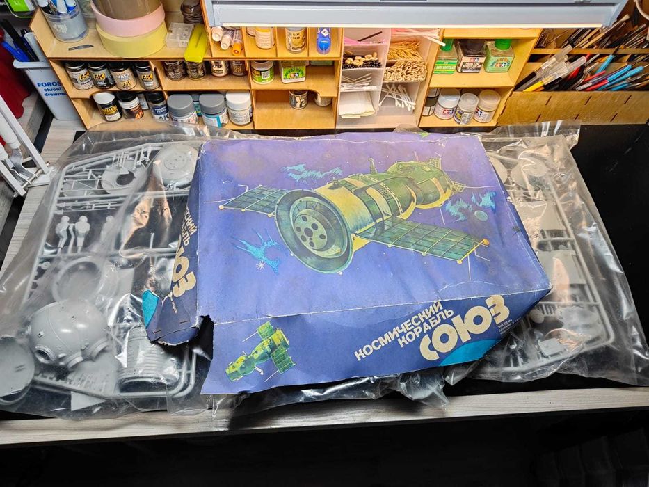 Model statku kosmicznego "Sojuz" 1:30