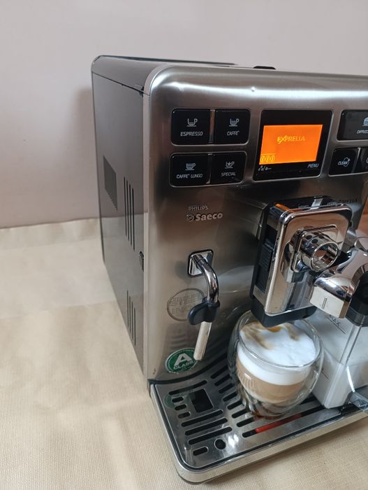 Кавомашина Saeco Exprelia