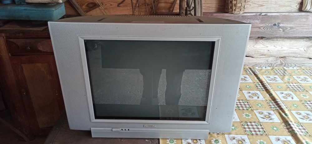 Телевізор Philips 25PT8609/12 плоский