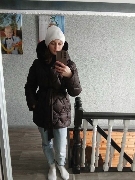 Куртка нова шоколадна