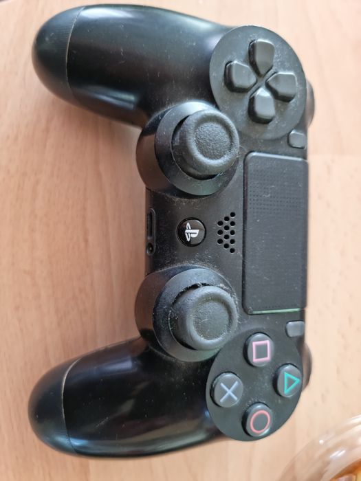 Ps4 + 2 Comandos(RESERVADA)