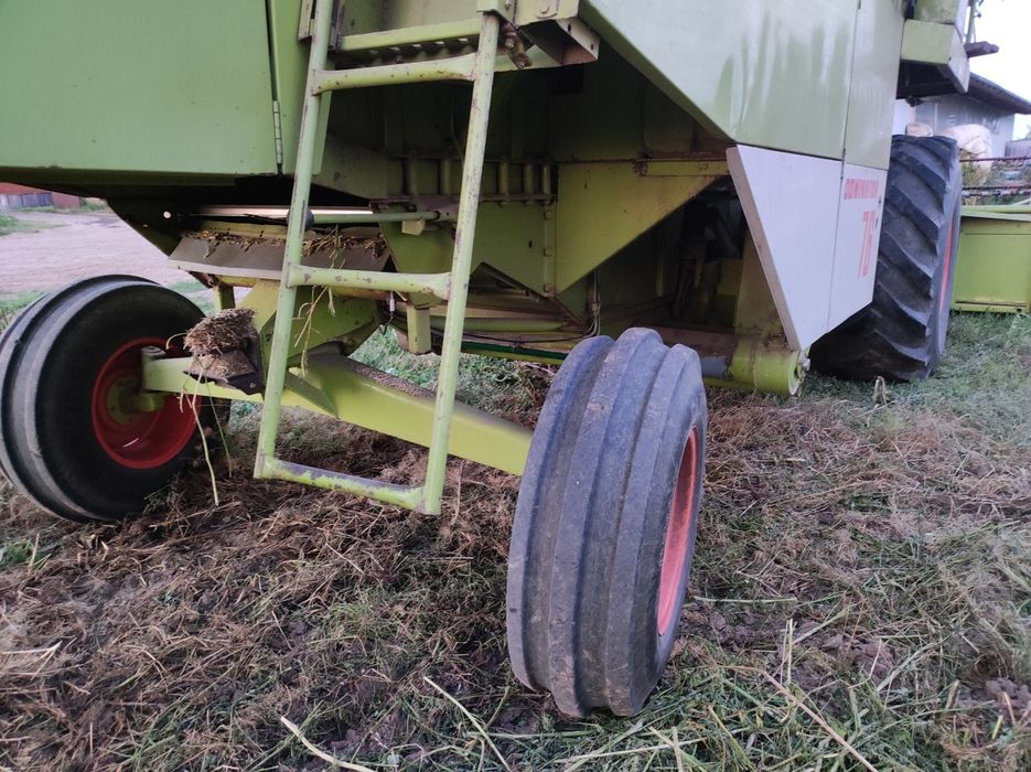 Claas Dominator 76 гідрохід, Mercedes двигун