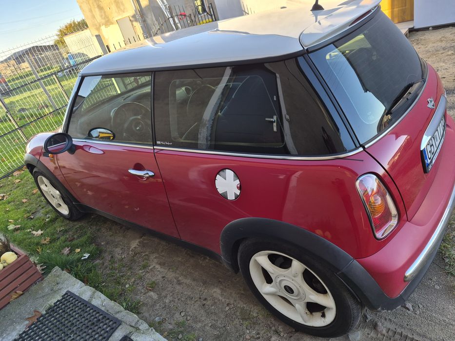 Mini Cooper 1.6 benzyna 116km