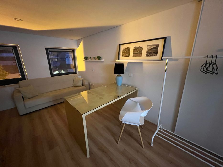 Cedofeita Porto | Pink Townhouse with 3 Floors