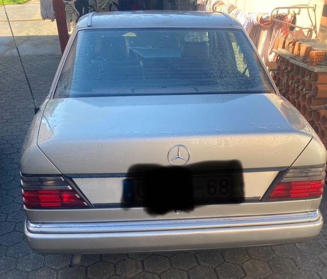Mercedes 200D nacional w124