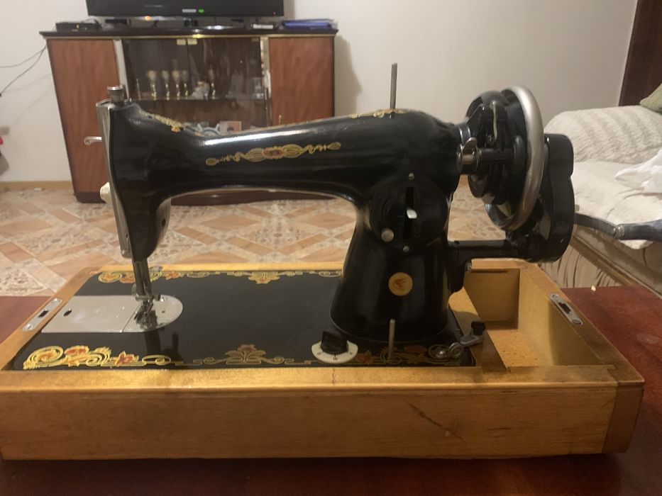 Швейная машинка класса 2-М б/у