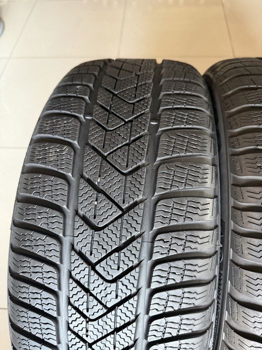 Шини зимові 225/45/18 Pirelli RFT зимние шины 225/45r18
