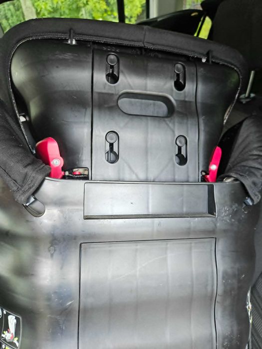 Fotelik samochodowy Britax Römer Kidfix SL 15-36 kg isofix