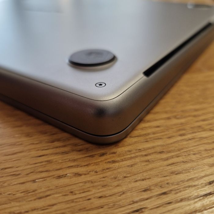 MacBook Pro M1 Pro, 14 cali , 32GB RAM. Stan idealny!