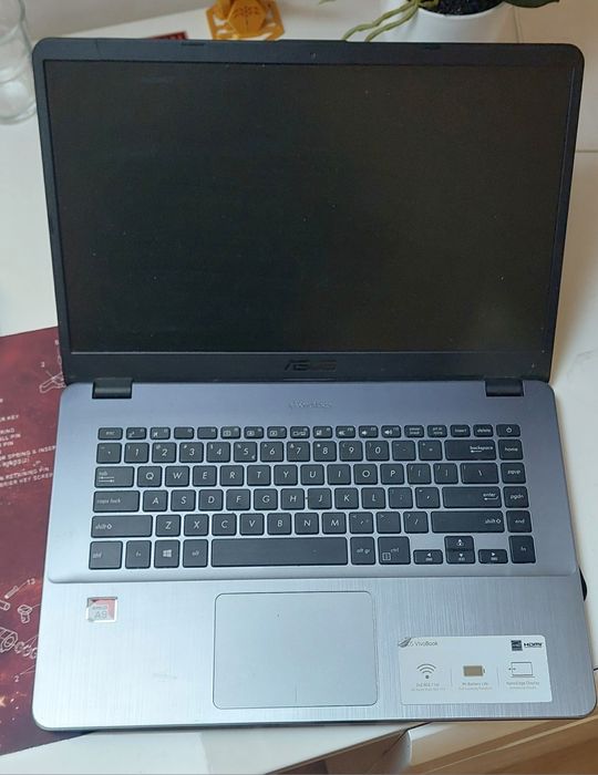 Laptop asus 15 uszkodzony