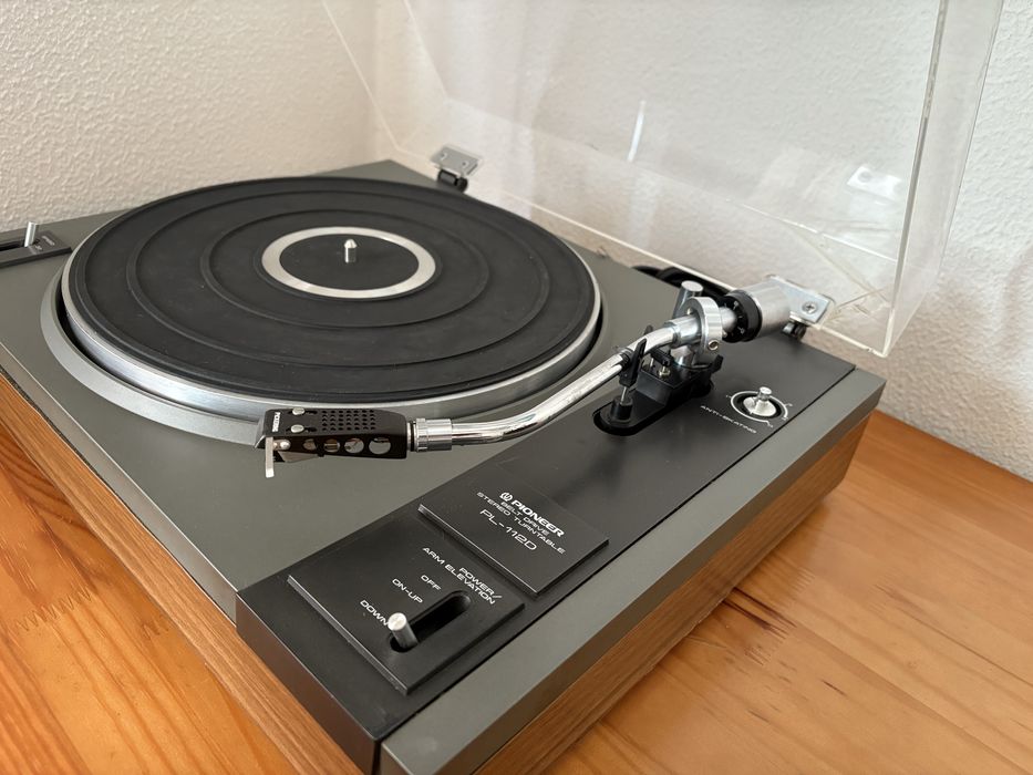 Gira discos Pioneer PL-112 D
