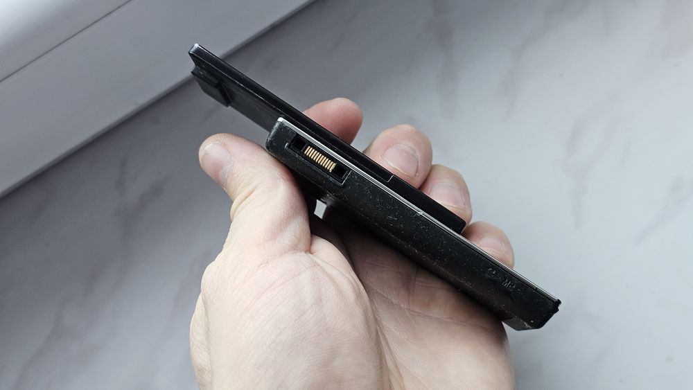 Sony Ericsson W715. Ładny sprawny. Bez sim