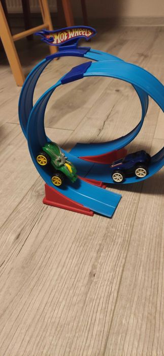 Hot Wheels Pętla