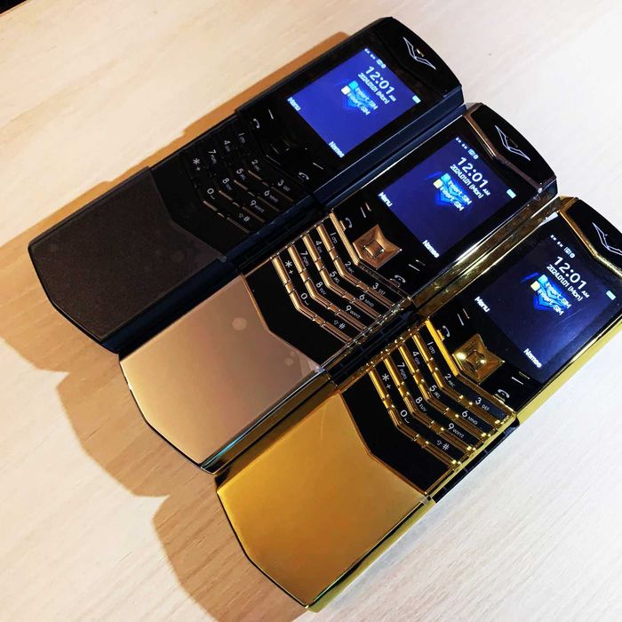 Продам Новий Телефон Vertu V888 Pro Slider Phone MT6261 GSM 2G.