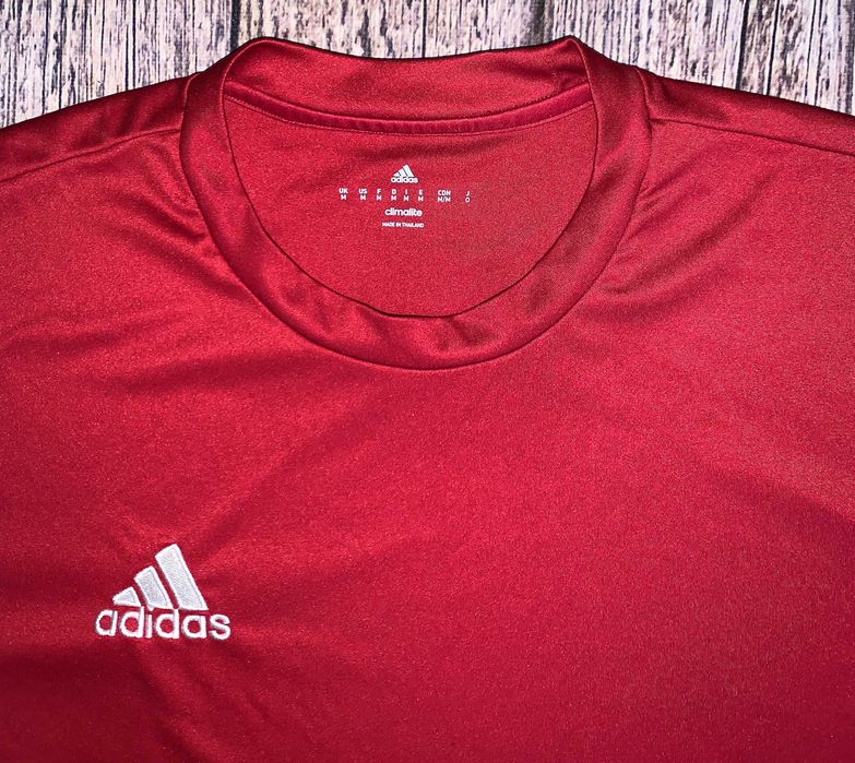 Футбольная форма Adidas для мужчины, размер М