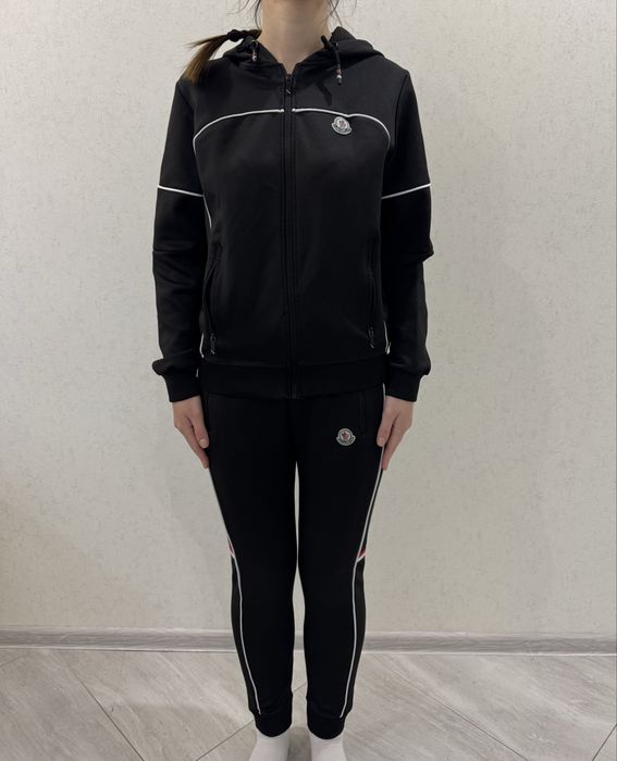 Костюм Moncler розмір S