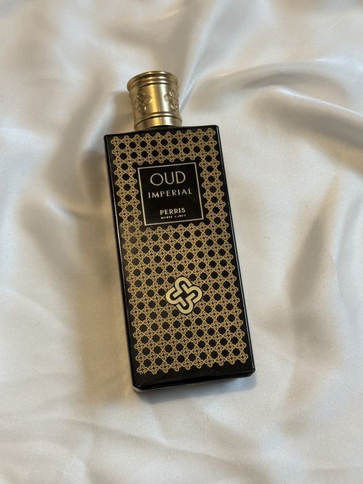 Oryginalny flakon po perfumach Perris Monte Carlo Oud Royale
